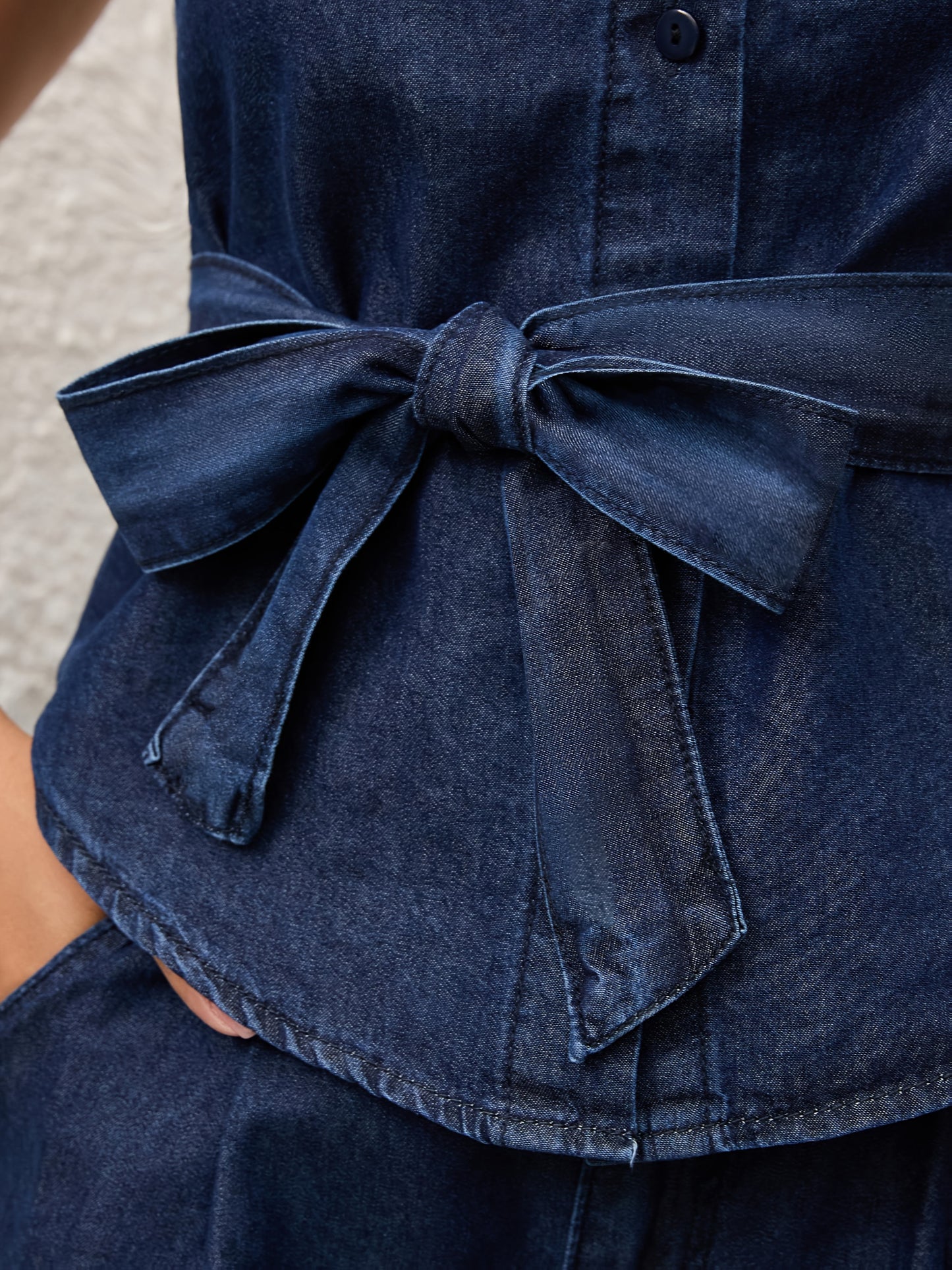 Freja by Belleza™ | Denim Jumpsuit med Midjebälte