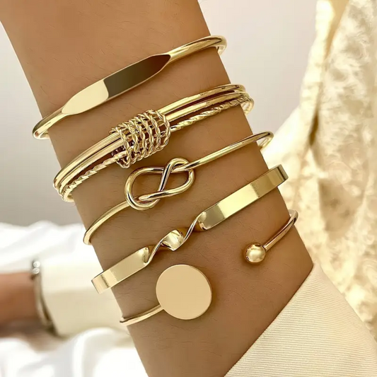 Clara™ | Elegant armbandset med knutdetaljer och lyxig guldlook