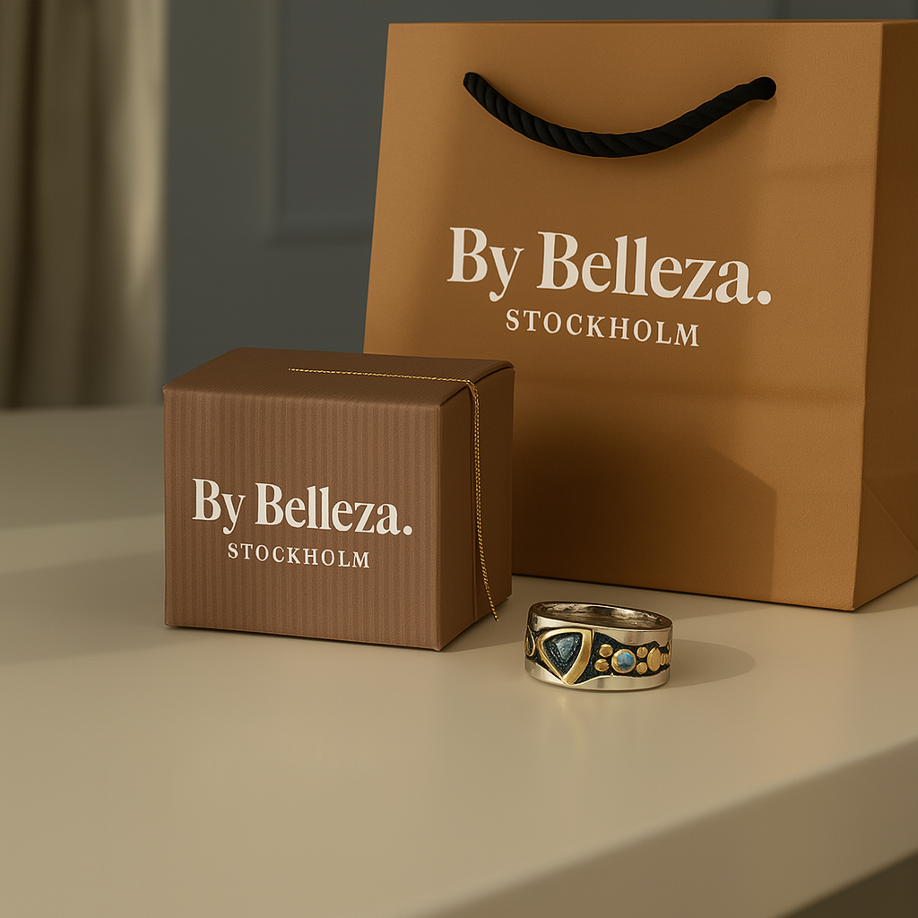 Svea™ | Vintage Ring med Blå Kristall