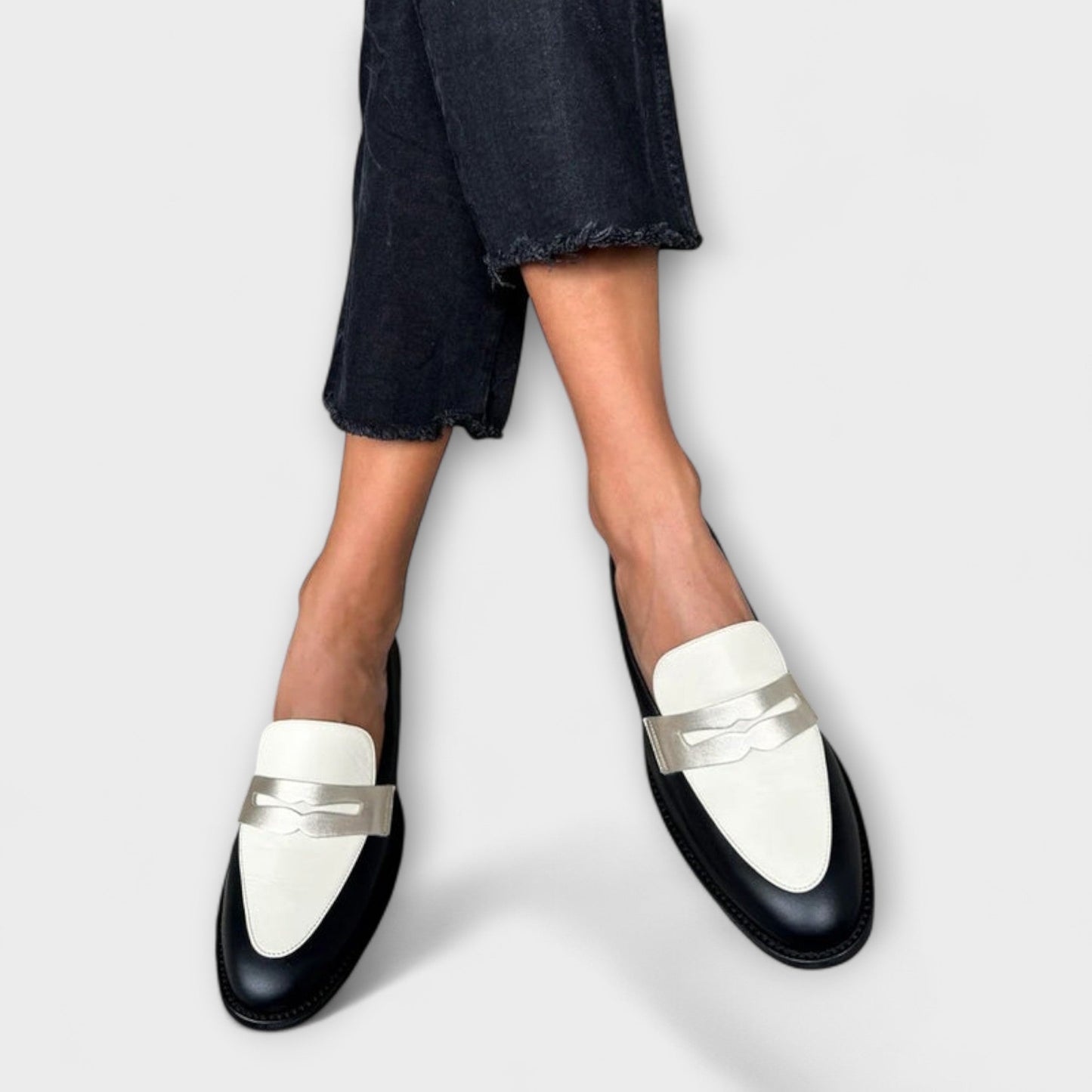 Lovisa™ | Svarta Loafers med Metallglans