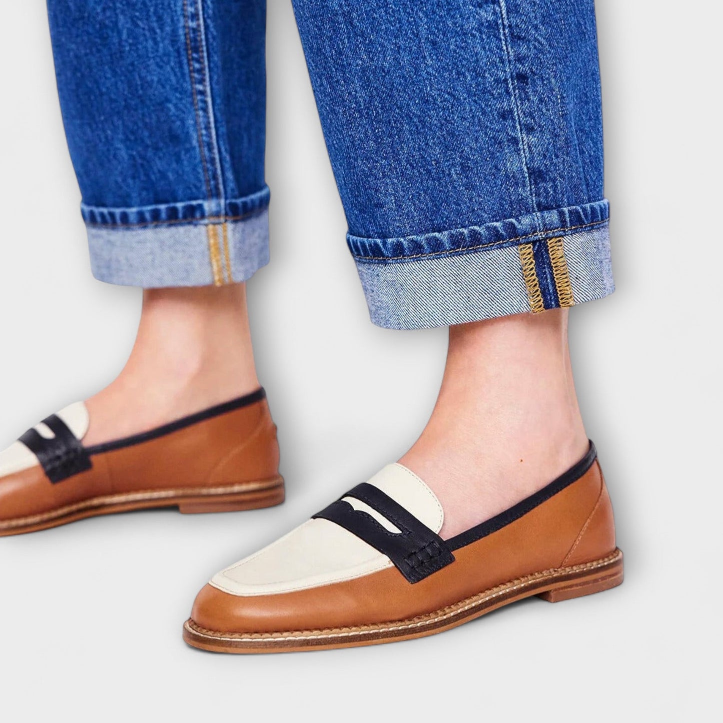 Hanna™ | Brun Loafer med Rund Tå och Färgblocksdesign