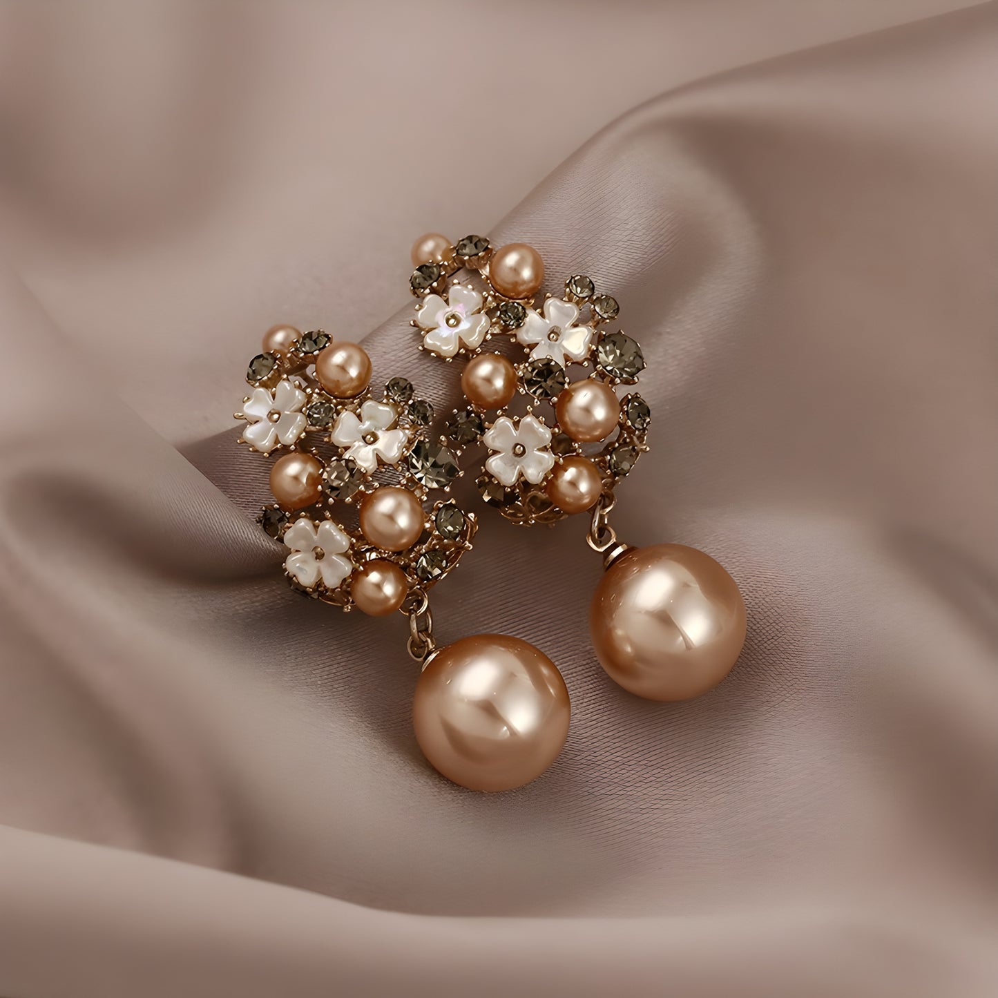 Cecilia™ | Eleganta Blomörhängen med Pärlor